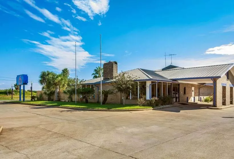 Motel 6 Freeport, Tx