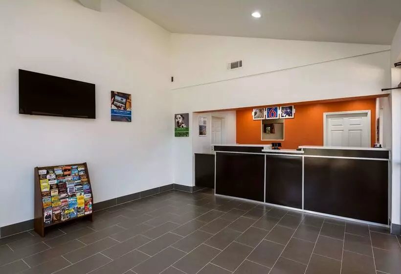 Motel 6 Freeport, Tx