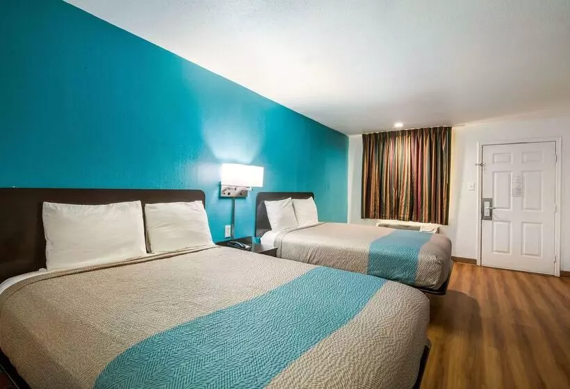 Motel 6 Freeport, Tx