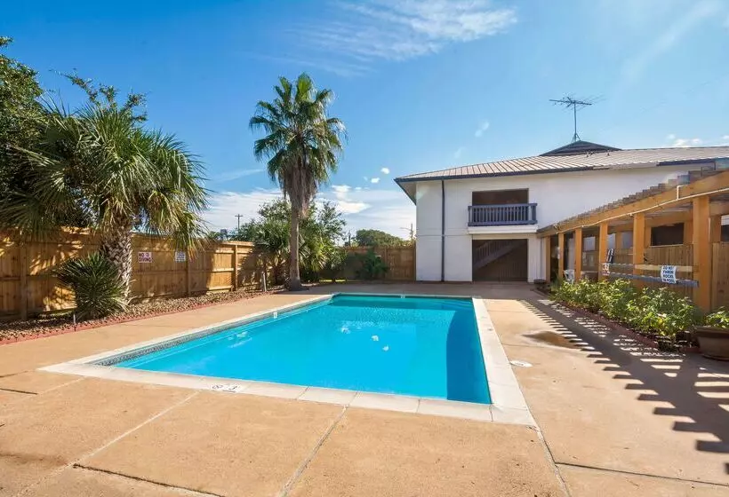 Motel 6 Freeport, Tx