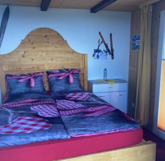 Klewenalp Ausflugs Ski Pistenhotel Klewenstock