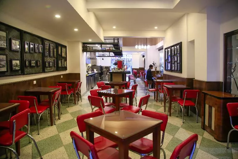 هتل Museo San Moritz