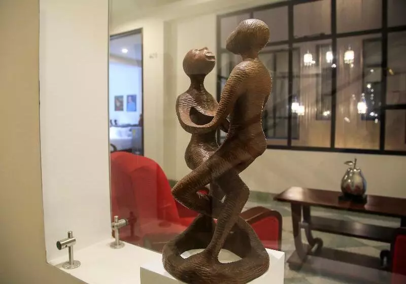 هتل Museo San Moritz