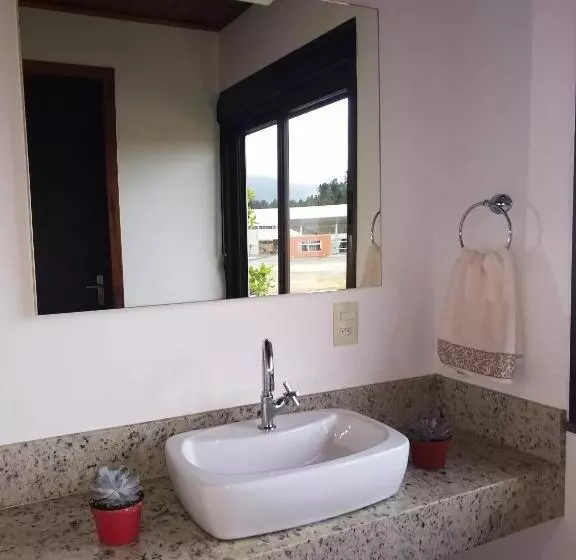 ペンション Pousada Divino Oleiro   Gov. Celso Ramos