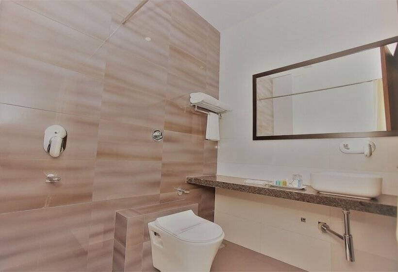 Genx Surat By 1589 Hotels