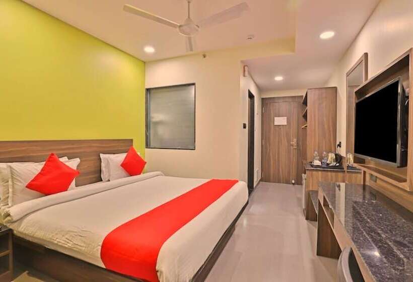 Genx Surat By 1589 Hotels