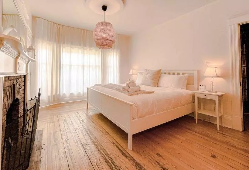 Du Vieux Port By Bower Boutique Hotels