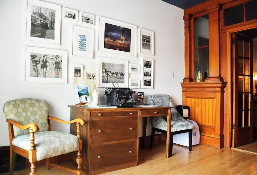 Du Vieux Port By Bower Boutique Hotels