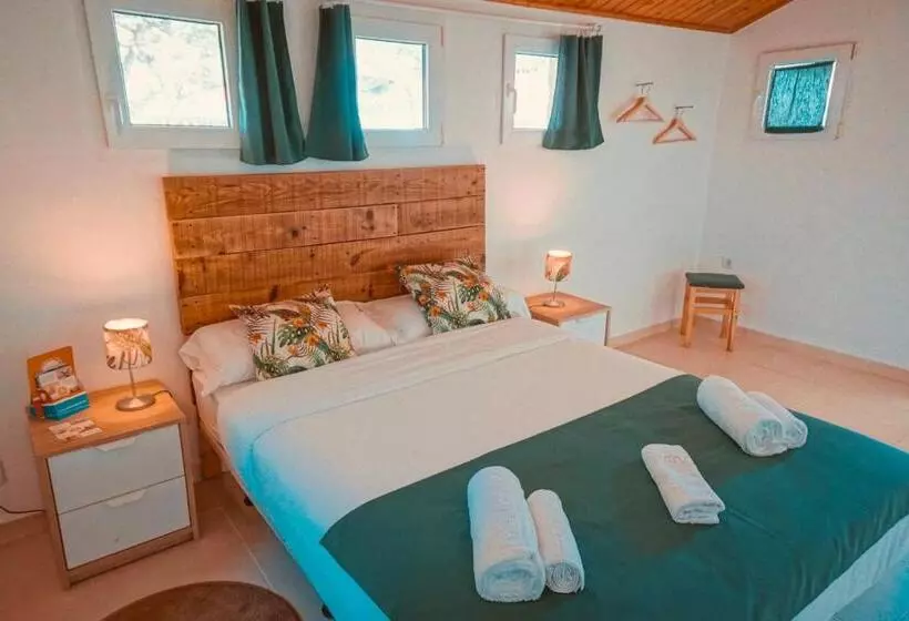 Oasis Backpackers Hostel Sintra Surf