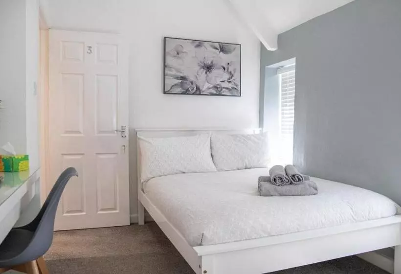 Aamiaismajoitus (B&B) The Cottage