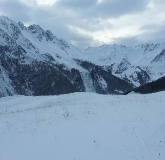 Majatalo Grand Golliat