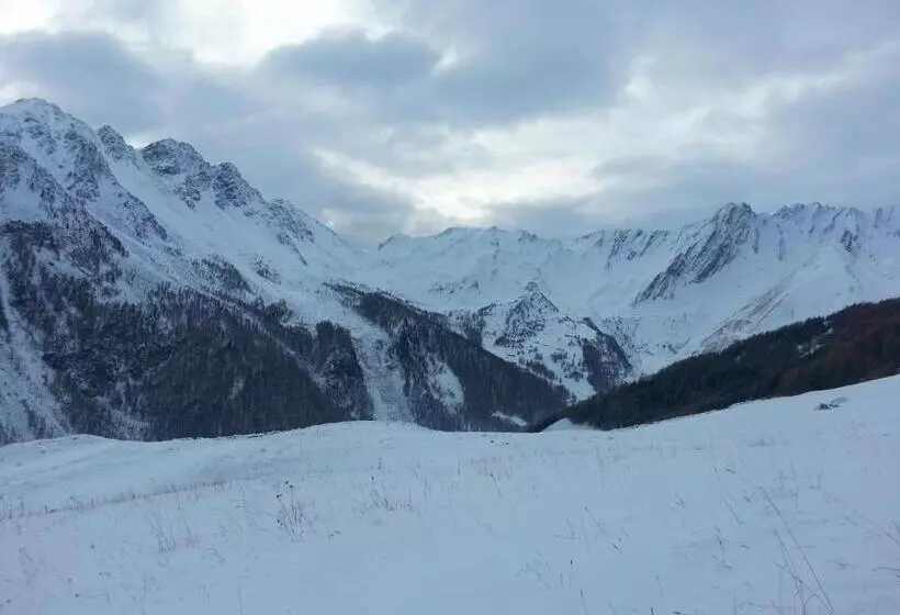 Majatalo Grand Golliat