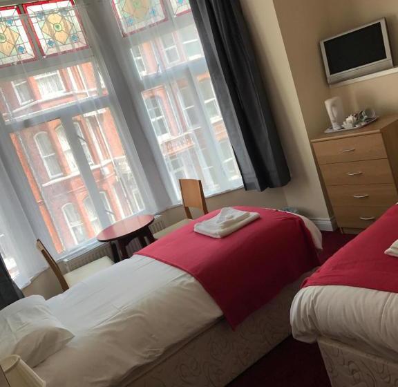 بنسيون Glenfaba Guest House