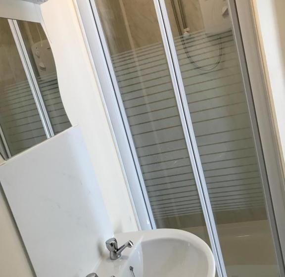 بنسيون Glenfaba Guest House