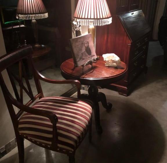 هتل Kassandara Pty Ltd