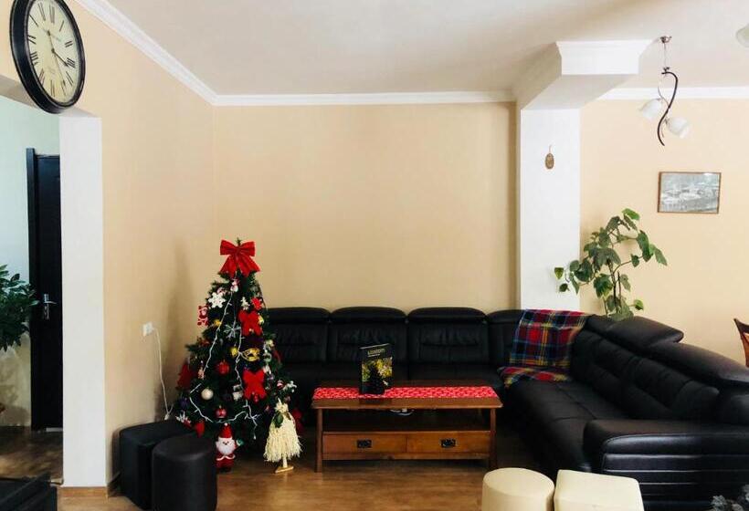 پانسیون Family Hotel Kala