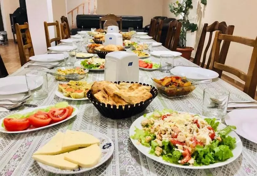 پانسیون Family Hotel Kala