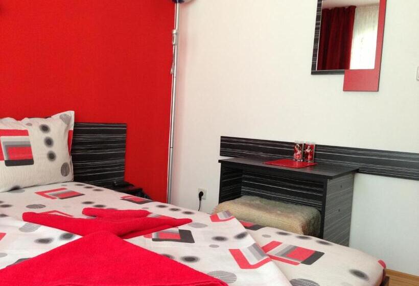 ペンション Guest House Lori