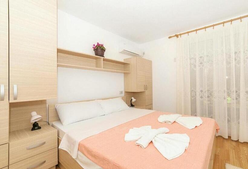 پانسیون Hana Accommodation