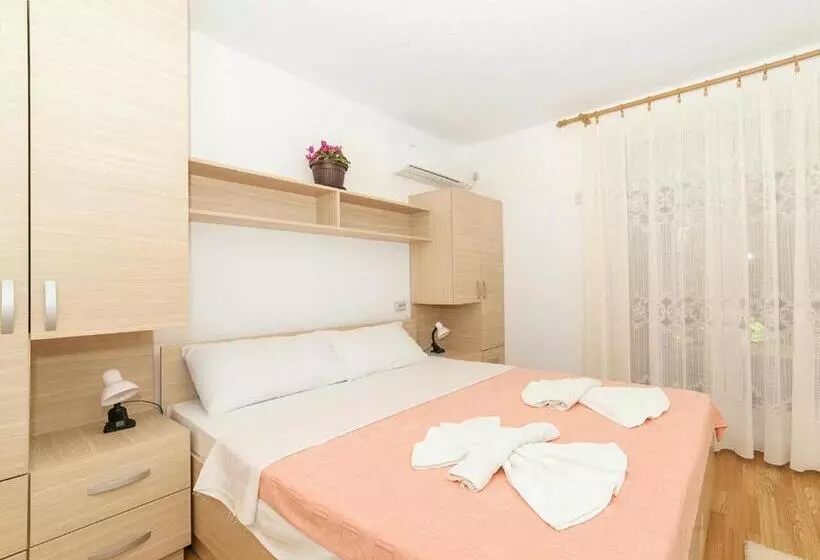 پانسیون Hana Accommodation