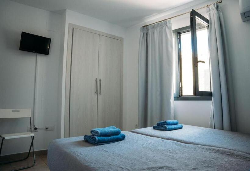 Pension Hostal Brisas De Conil