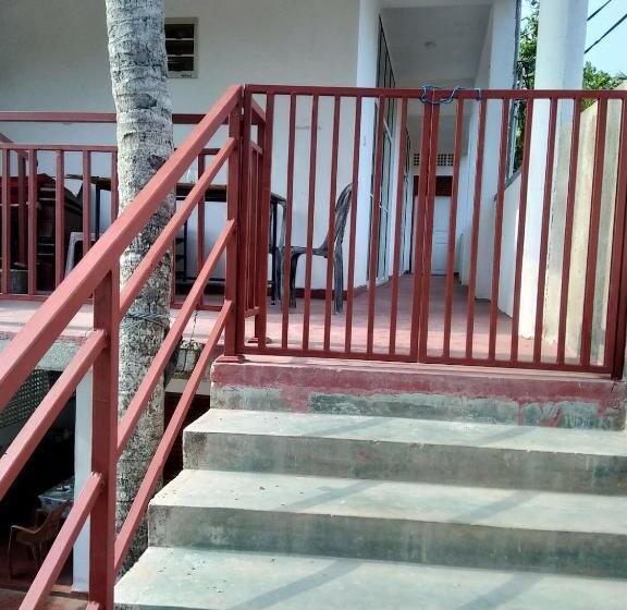 پانسیون Mallika Resort