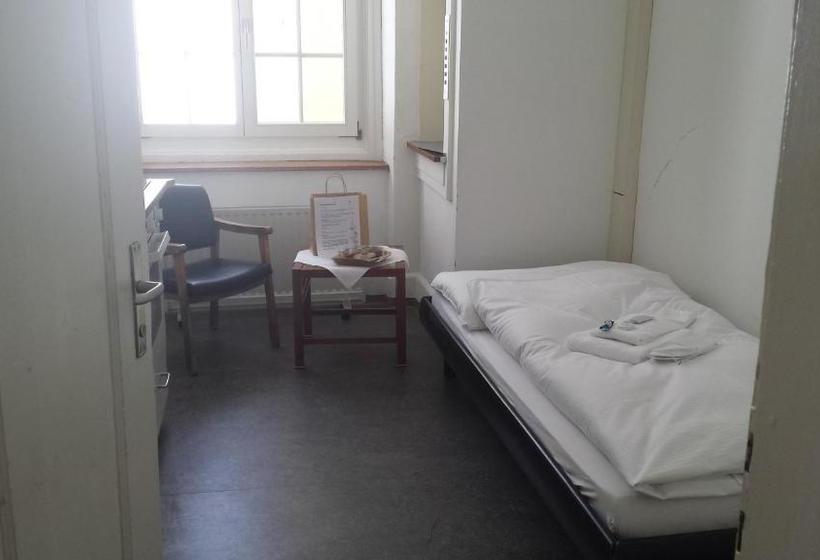 هاستل Zentrum Haus Davos