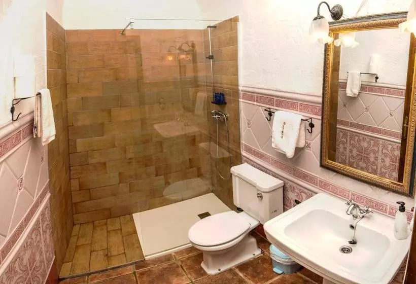 Majatalo Hostal Avenjúcar