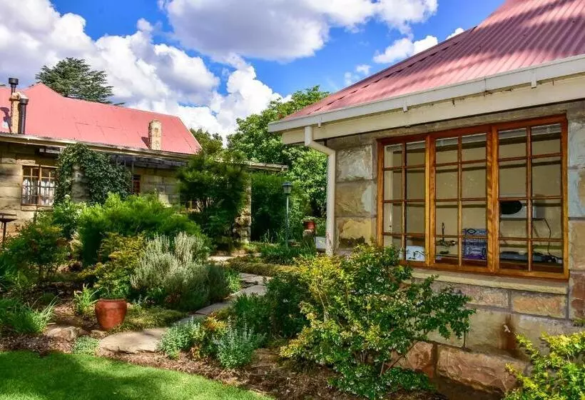 Majatalo St Fort Farm Guesthouse
