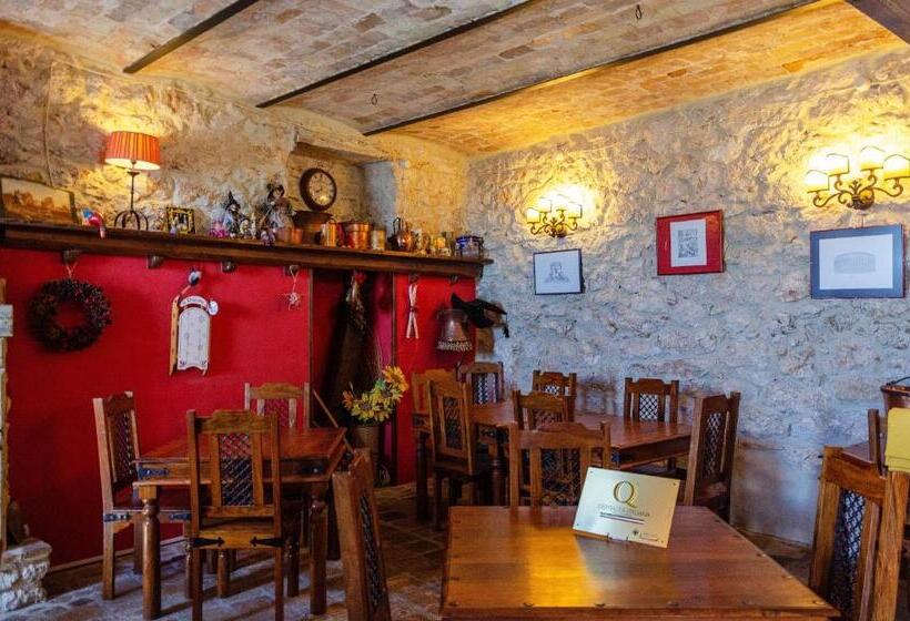 Общежитие La Locanda Delle Streghe Relais Ristorante