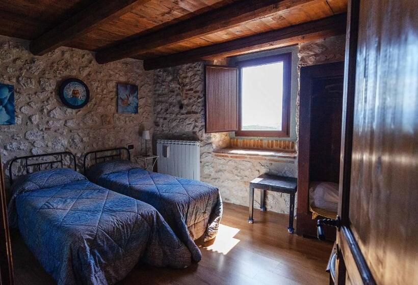 Общежитие La Locanda Delle Streghe Relais Ristorante