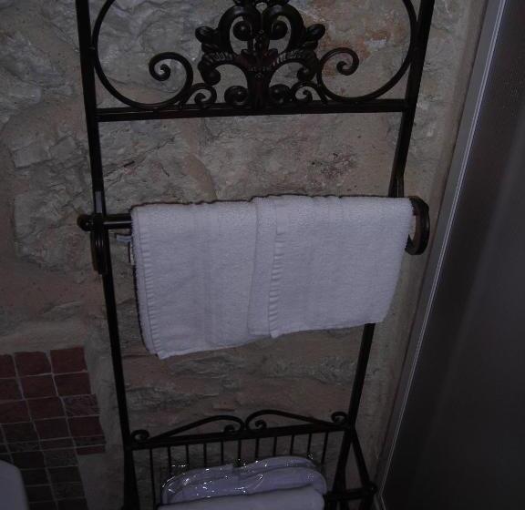 Общежитие La Locanda Delle Streghe Relais Ristorante