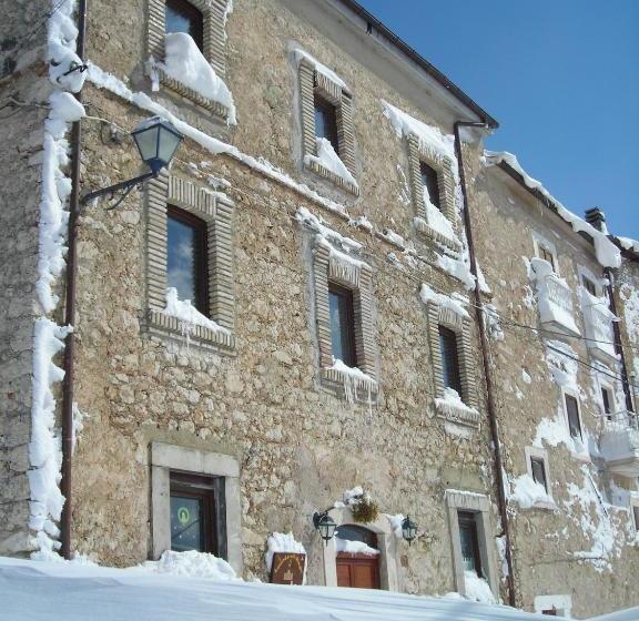 Общежитие La Locanda Delle Streghe Relais Ristorante