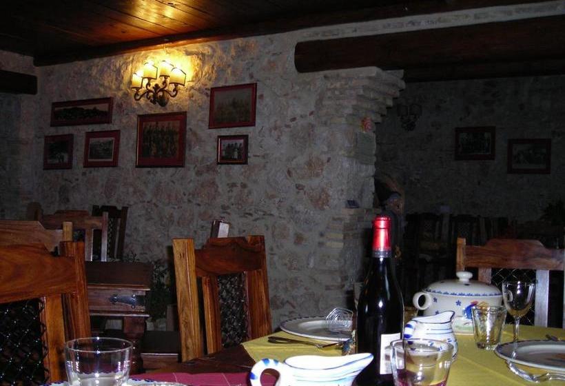 Общежитие La Locanda Delle Streghe Relais Ristorante