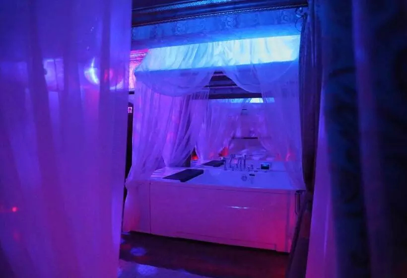 ホテル Boutique Mikaela