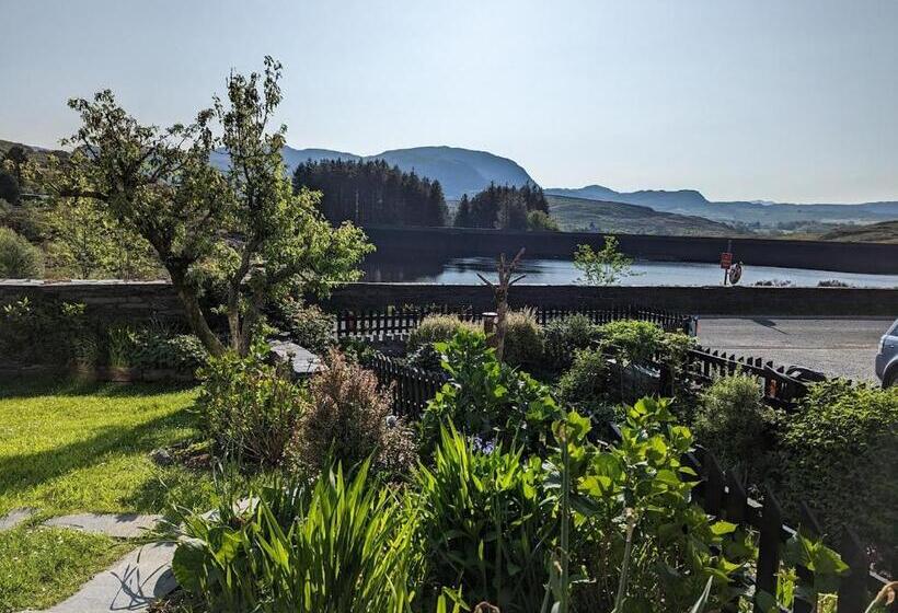 بنسيون Bryn Elltyd Eco House