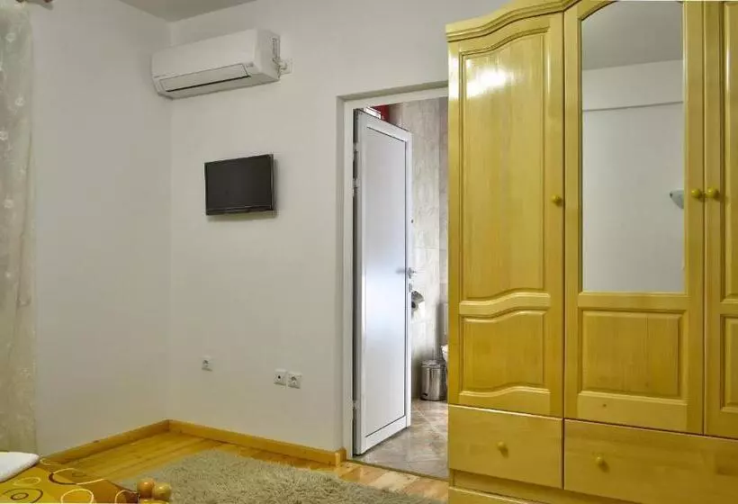 ペンション Guest House Joji