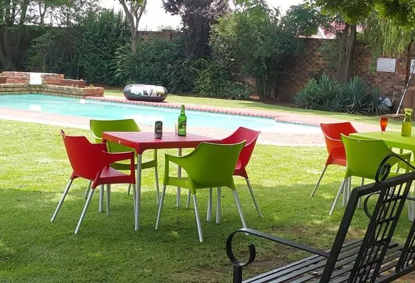 ペンション Korundum Lodge