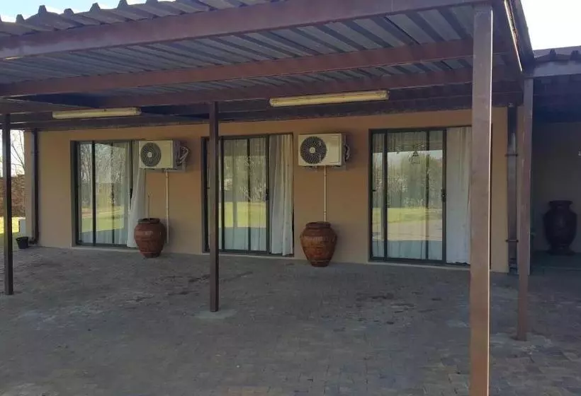 ペンション Korundum Lodge