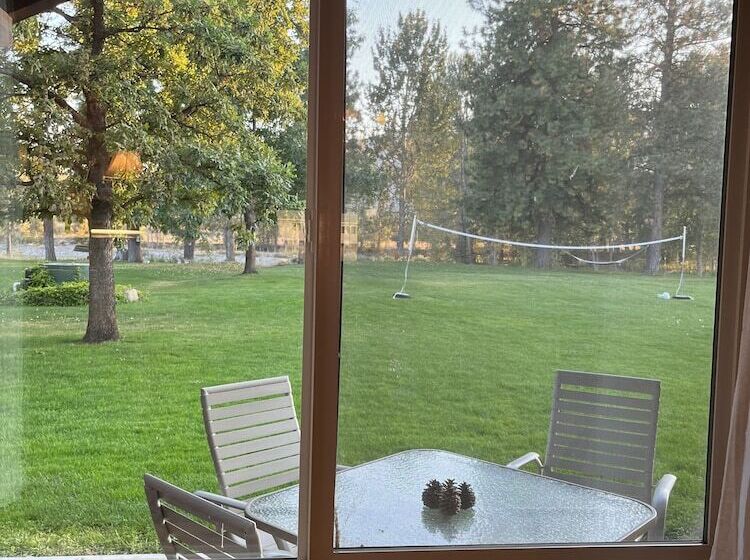 Hostel River Run Inn