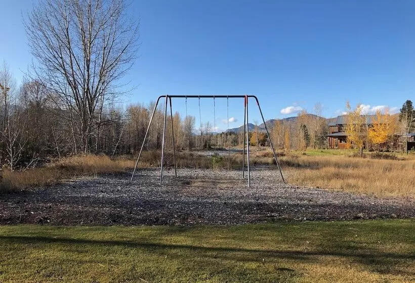 ユースホステル River Run Inn