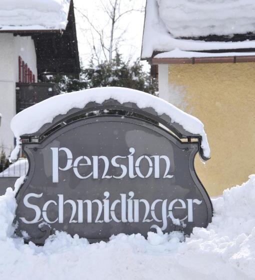 تختخواب و صبحانه Pension Schmidinger