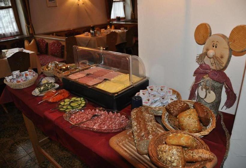 تختخواب و صبحانه Pension Schmidinger