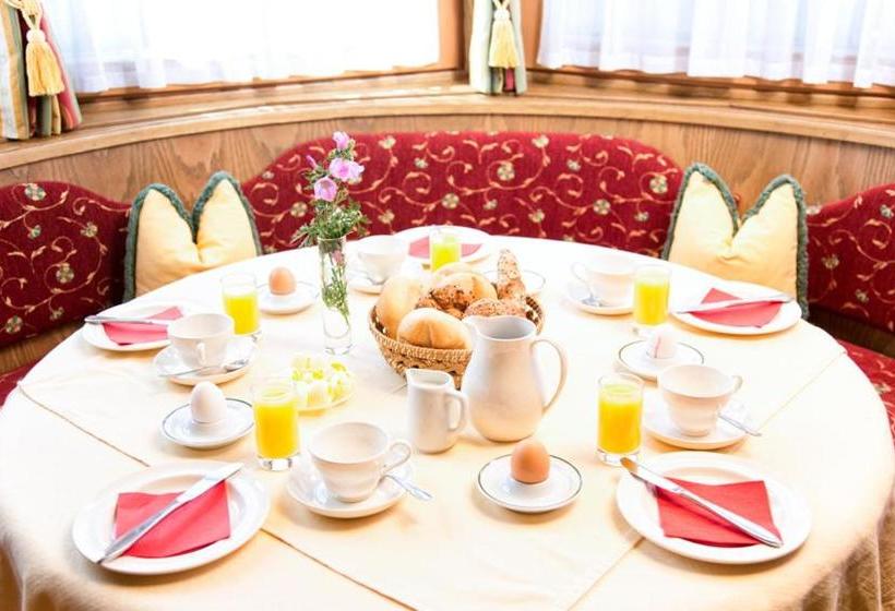 تختخواب و صبحانه Pension Schmidinger