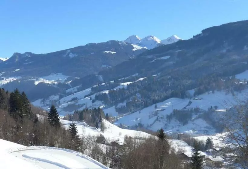 Hotelli Bauernhof Bachrain