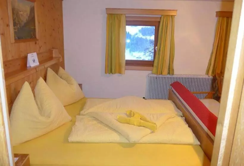 Hotelli Bauernhof Bachrain