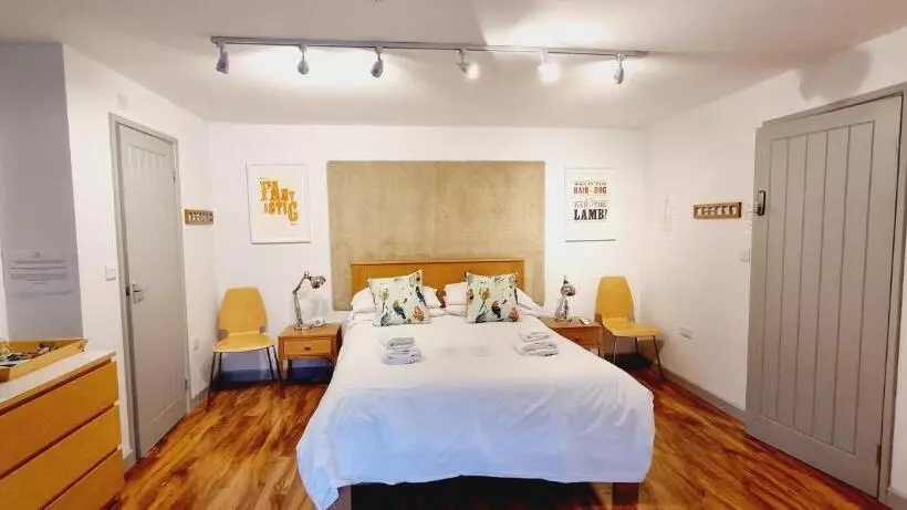 Majatalo B   Simply Rooms