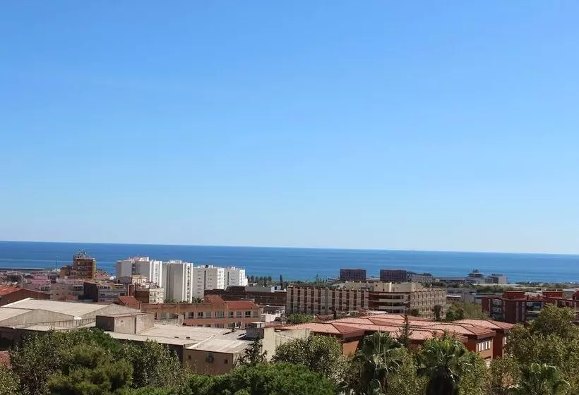 Majatalo Hostal Isla Cristina Mataró