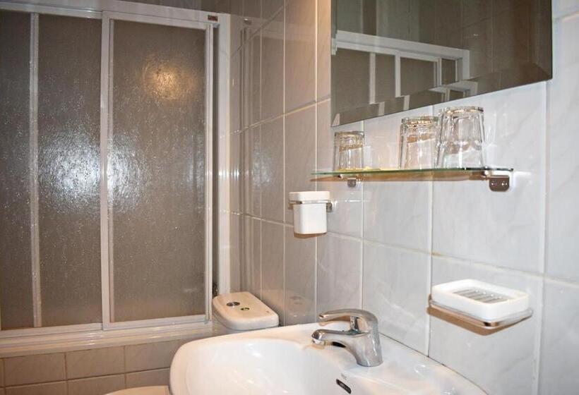 ペンション Hostal Sol Y Mar