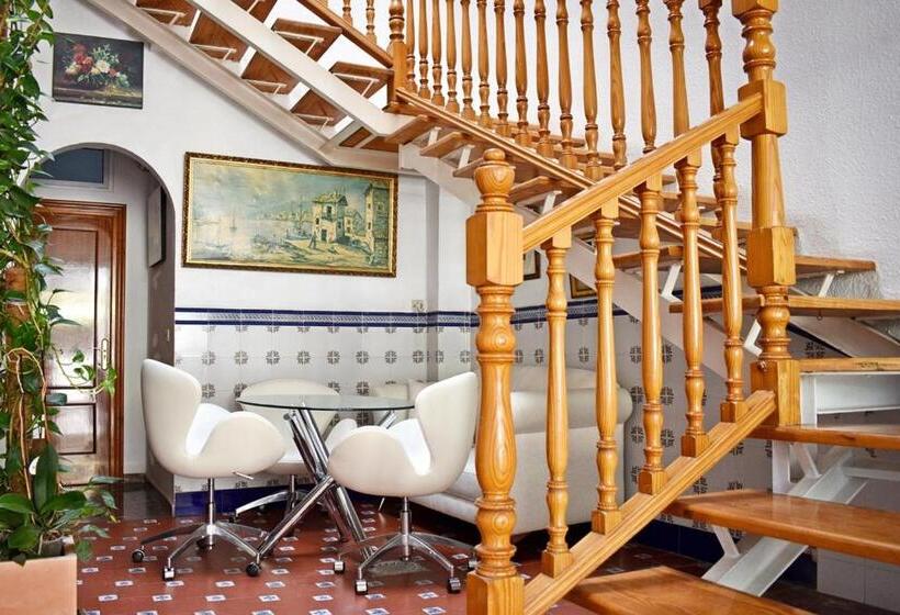 ペンション Hostal Sol Y Mar